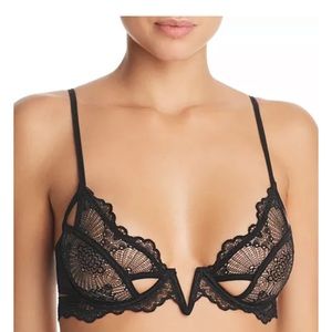 Thistle and Spire V Wire Black Lace Lingerie -NWTO